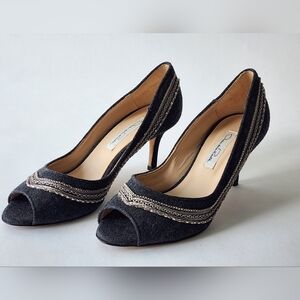 Oscar de la Renta Gray Wool and Leather Peep Toe Heels with Chains made in Italy